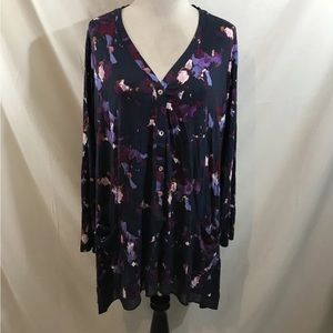 LOGO Navy Long Sleeve Button Up Cardigan, Floral Design Women’s 2X, Bust 26.5”.